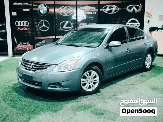 Nissan Altima SV 2010 GCC SPACS Reverse Camera
