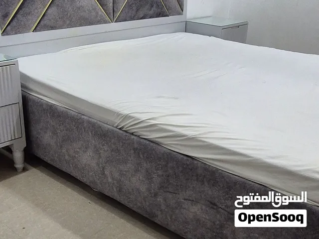 غرفة نوم نفرين بحالة جيدة
