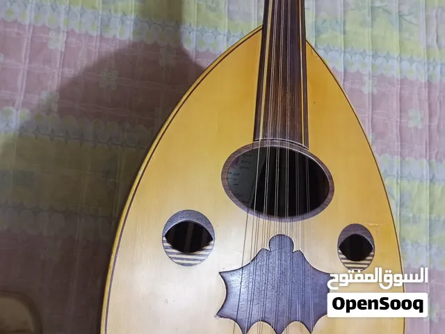عود عراقي من صناعة الإستاذ فوزي منشد 1991 بحالة ممتازة