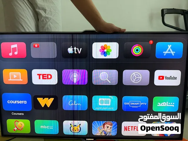 Samsung 46” Smart TV UA46ES7500 - Complete with Box, Functioning camera on top and a remote