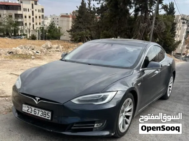 تيسلا 2017 موديل S لقطة وارد شركة تيسلا بالاردن ممشى قليل فحص 4 جيد للبيع من المالك مباشرة