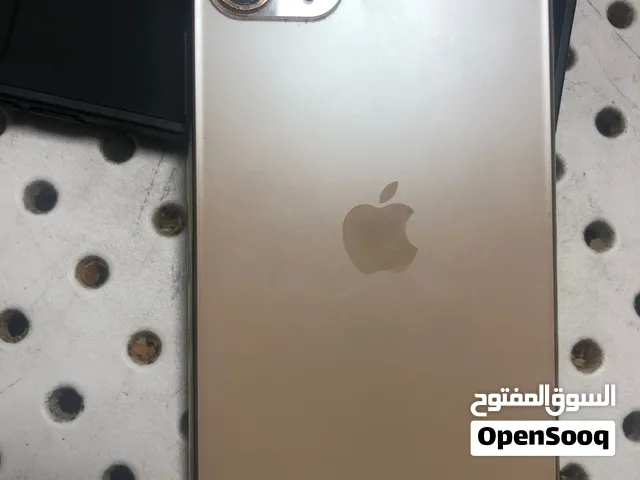 السلام عليكم ورحمة الله وبركاته التلفون الكاميرا بتاعت تبي تغير تمام شريت كاميرا وزايد الشاشة فيها