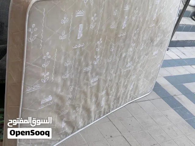 Ezze matress 200x150 Sameclean abd same as new