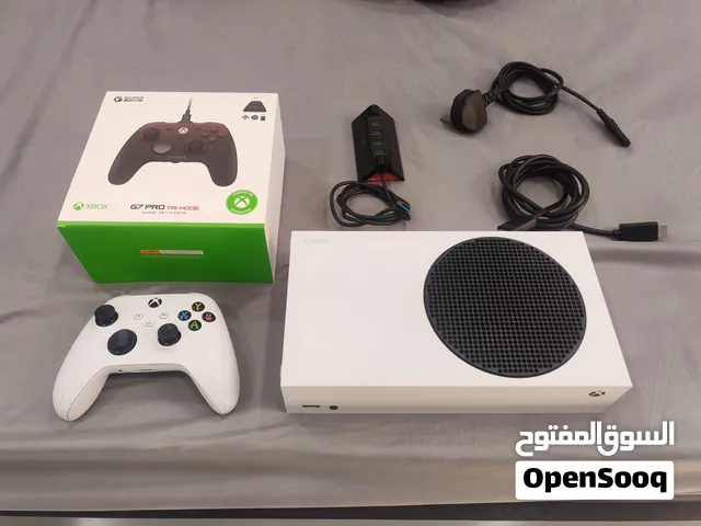 xbox series s  و 2 جويستك
