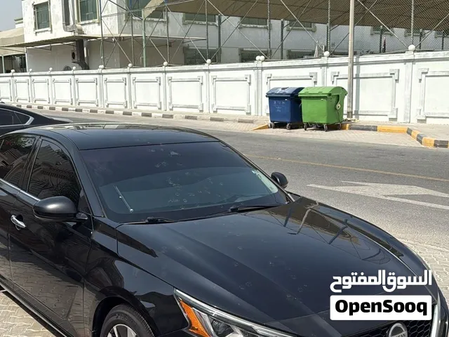 Used Nissan Altima in Sharjah
