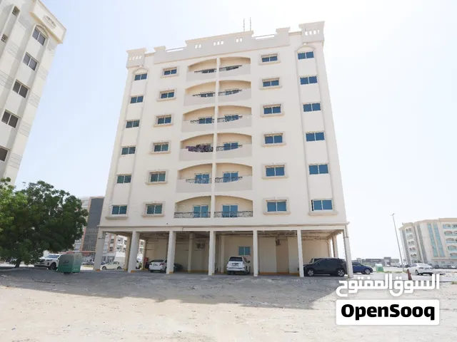 فرصة استثمارية استثنائية بعائد 12%: مبنى سكني تجاري (أرضي + 6 طوابق) للبيع في الحزام الأخضر