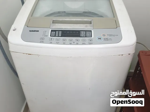 اثات مطبخ مستعمل و بحالة جيدة ثمنهم 100دب و قابل للنقاش