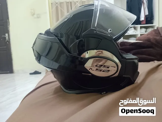 للبيع خوذه مع جاكيت سيفتي