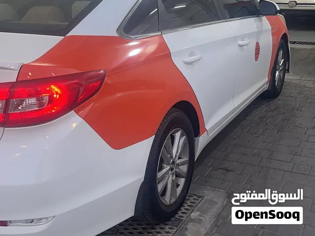 سوناتا 2015 هيونداي موديل برتقالي مع مواصفات أمريكية للبيع، حالة ممتازة