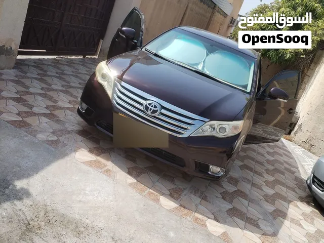 تويوتا افالون 2011
