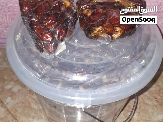 تمر نغال وخلاص وفرض مكنوز نظيف ومرتب