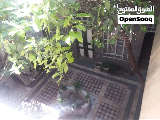 منزل عربي شريحة أثرية يصلح سكن/فندق/مطعم