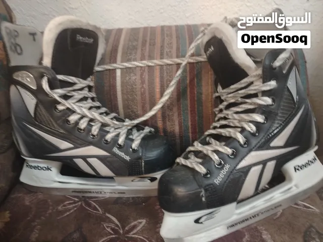 حذاء تزلج جديد Reebok