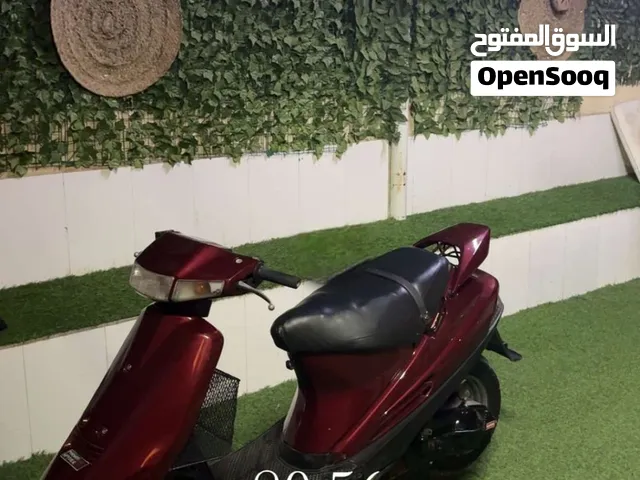 دراجه ميت سيسي نضيفه جدا لا تشكي من شي كل شي شغال دق سلف واتوكل وافحص وين ما تريد