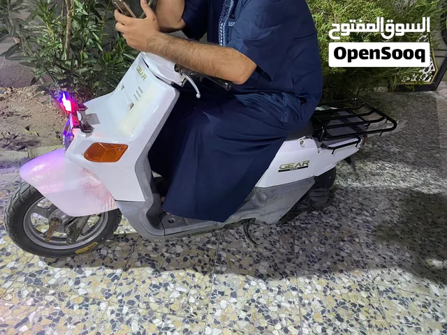 دراجة بيكم نضيفة كلش السعر 350 الف. قفل مكينتها مفتوحة من اشتريتها