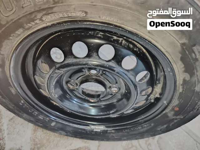 كاوشوك و جنط للبيع بحالة ممتازة