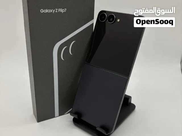 256 Samsung Galaxy Z Flip 7 - One Week Use