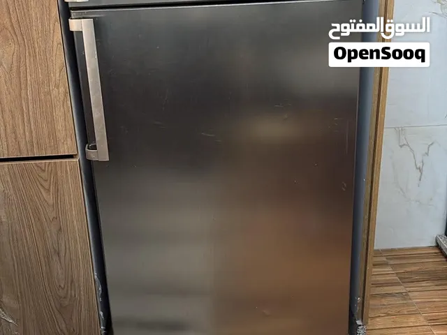 ثلاجة حجم كبير للبيع