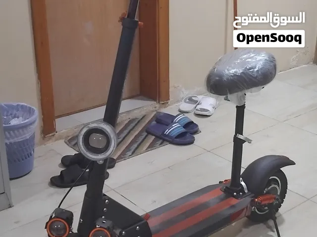 سكوتر الوحش - جديد تم شرائه من الوكيل - استعمال شهرين فقط - البيع لدواعي السفر