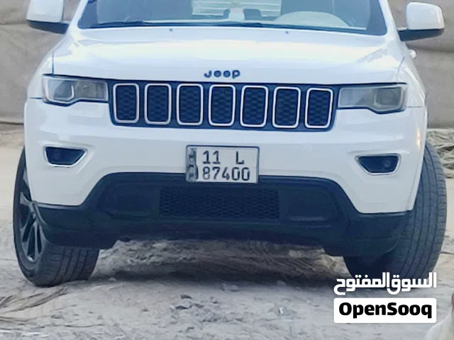 جيب كراند شيروكي بلاك توب 18 وارد فول ماشية 61