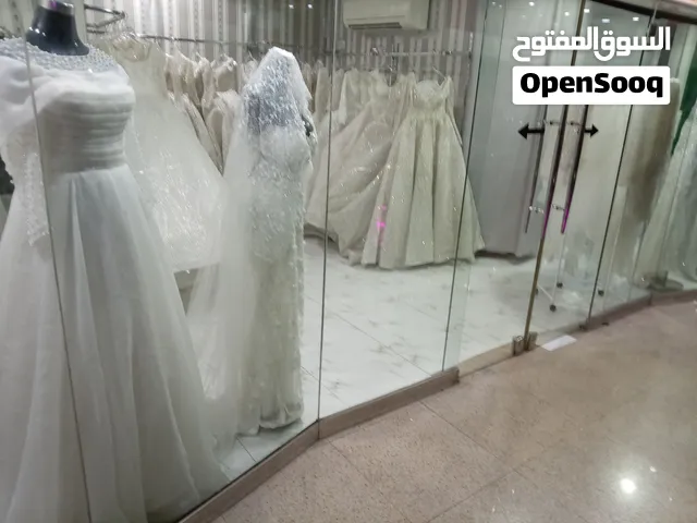 محل للبيع بكامل البضاعه مع رخصة تجاريه جديدة