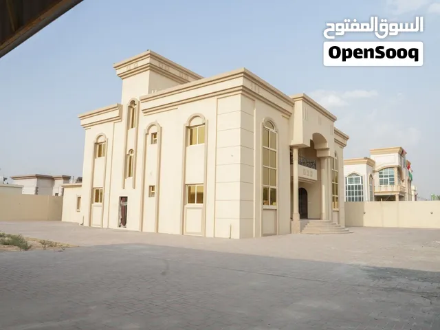 فيلا فخمة في موقع ممتاز للايجار