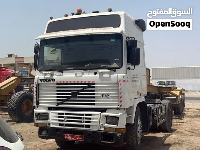 Used Volvo Tractor Unit 1999 Model Suitable for Heavy Duty Transport.