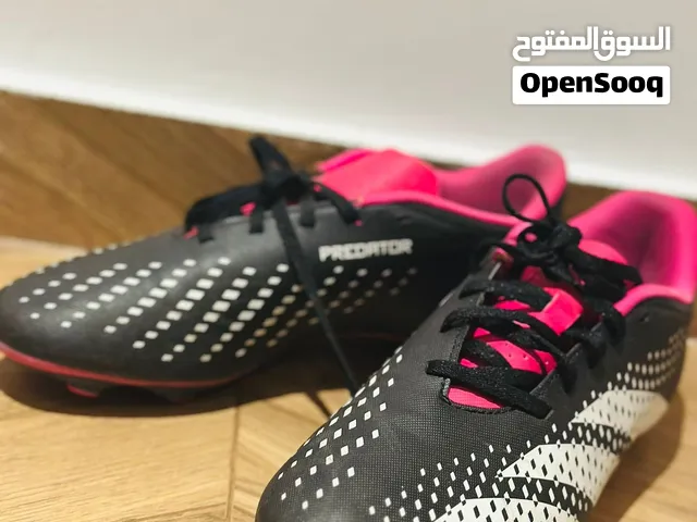 سبيدرو أديداس بريدتور