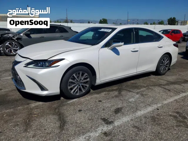 لكزس Es350 2024 للبيع بالحادث