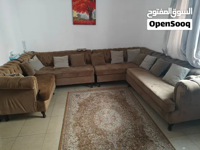 طقم كنب مستعمل ودولاب اطفال 4 باب بحالة ممتازة وثلاجة هيتاشي وكولر مياة وغيرها