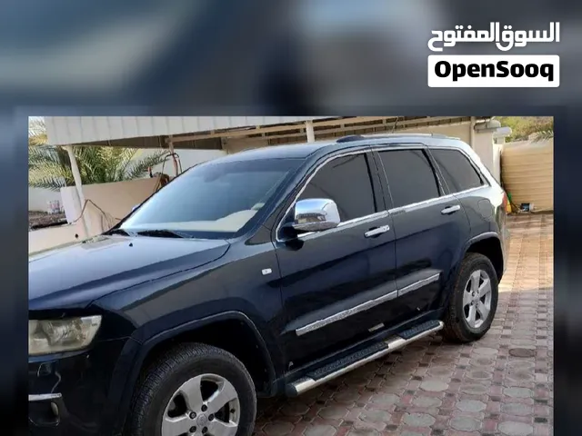 البيع أو بدل بسياره خفيفه نظيفه