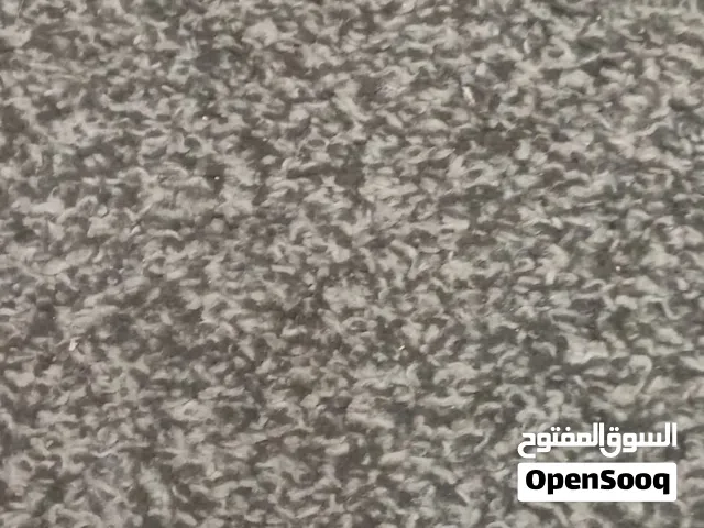 قطعة موكيت نظيفة  للبيع