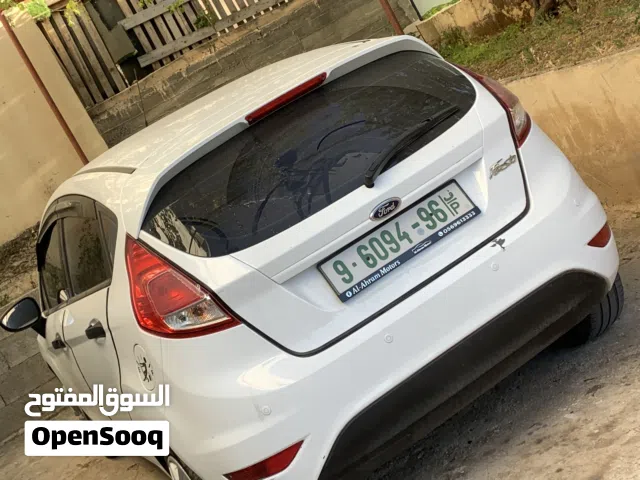 فورد فيستا للبيع