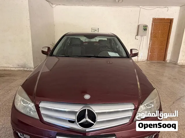 Mercedes benz c200k 2008 فتحت السقف