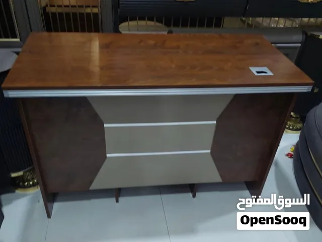 ميز مكتب جديد جدا