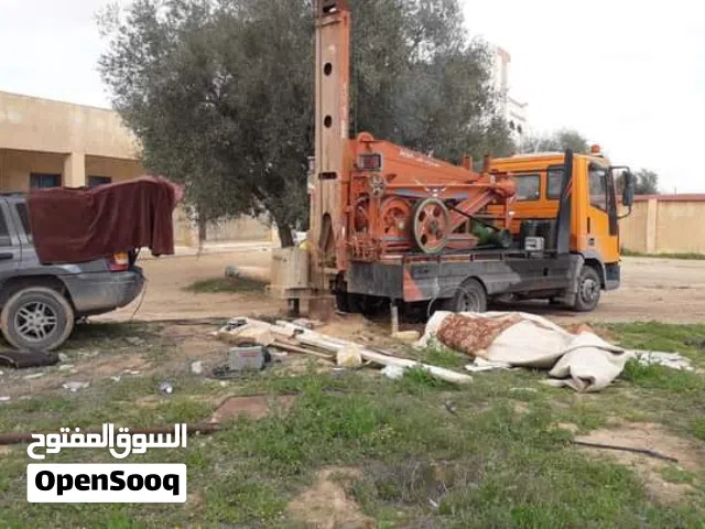 فني صيانة والكشف على الابار وعلى المضخات وصيانتها و تركيبها
