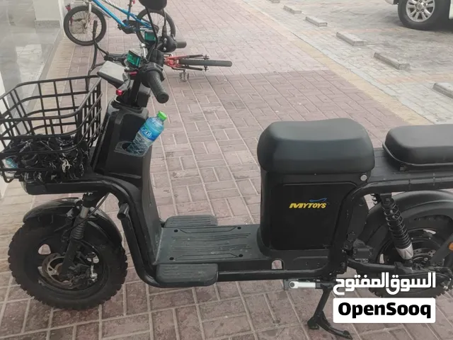 سكوتر كهربائي نظيف
