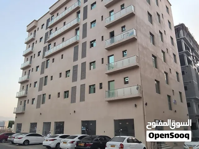 للإيجار شقة غرفة وصالة في بوشر شارع الكليات  قريبة من كبسة ومظبي وشارع واحة الأدلب احجز الآن