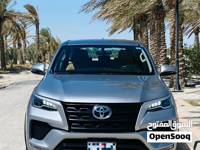 TOYOTA FORTUNER 2021 GREY