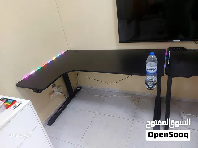 brand new L shape gaming table for sale good quality with RGB lights