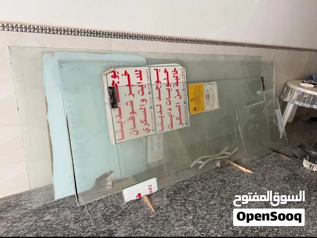 واجهة محل من الزجاج