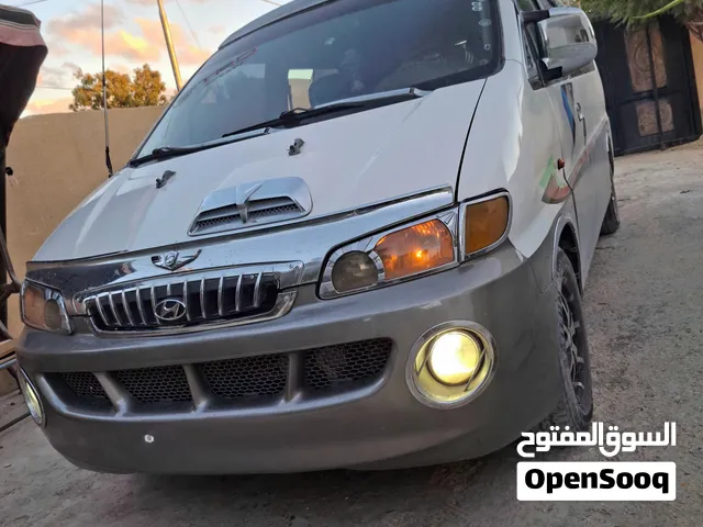 للبدل على h100باص هونداي استركس موديل 2000 للبيع بسعر حررررررق2900