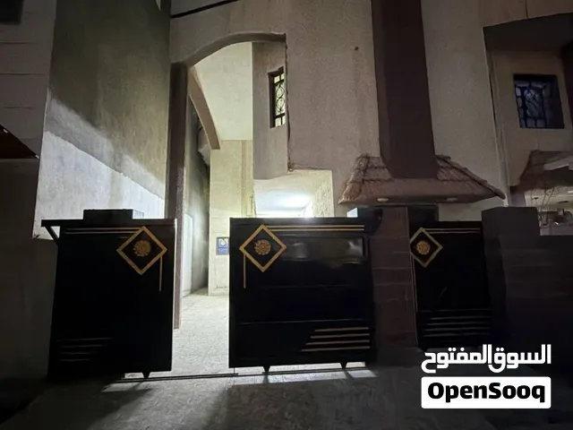 يوجد مشتمل في منطقه اليرموك 4 شوارع