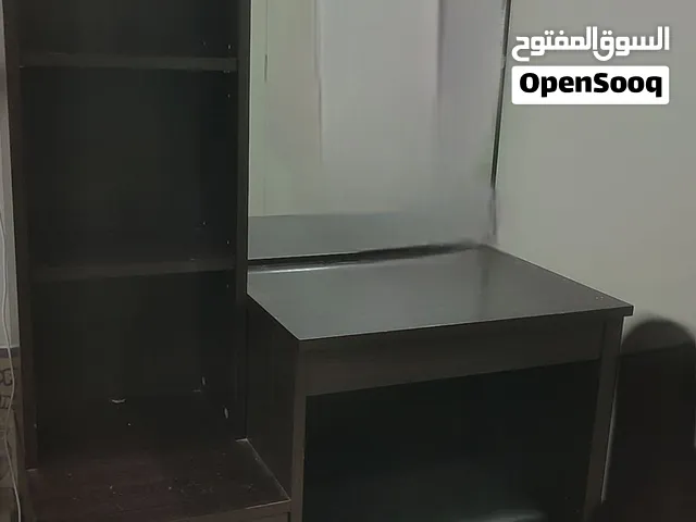 طاوله مكياج بكرسي