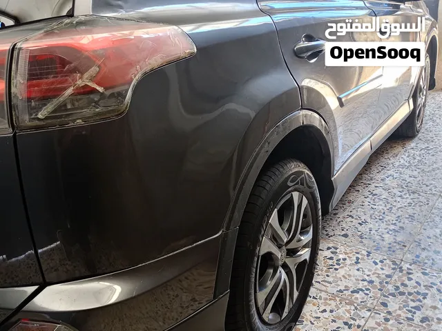 سيارة لبيع أو مراوس بسيارة 7راكب حسب قناعة بية حادثين بامريكا وبعراق