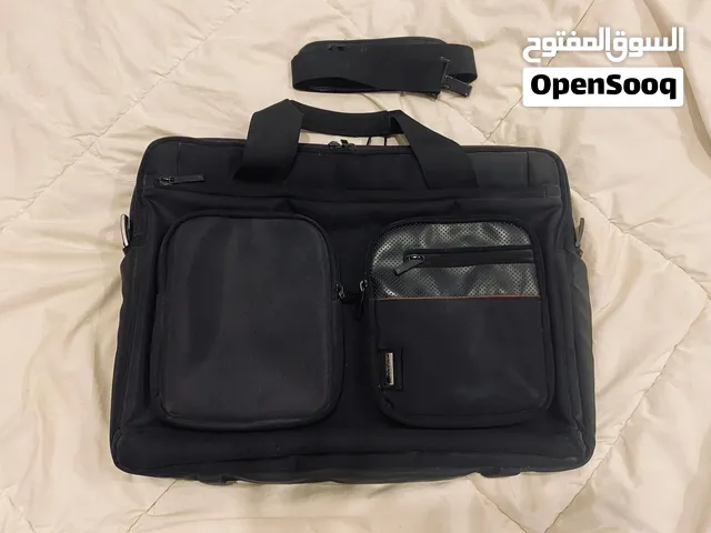 شنطه اصلية جديده رسميه