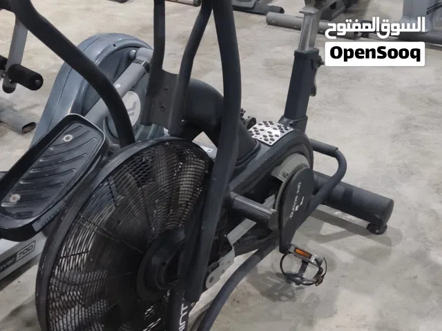 ماكنات تخفيف الوزن وبناء الاجسام بحاله ممتازه وسعر ممتاز