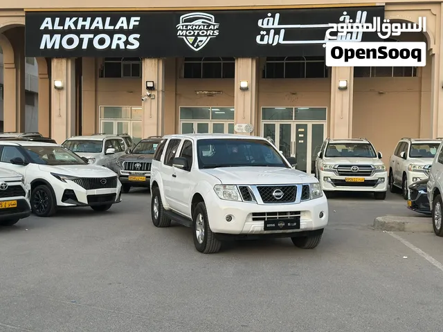 نيسان باثفيندر 2015