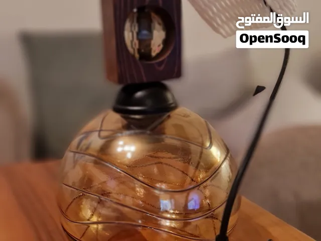 ثريات سقفية  الكبيرة قطرها 25 سم وارتفاع 27 مع سلسله وهوك تعليق اما الاصغر  قطر 15 سم وارتفاع 17سم