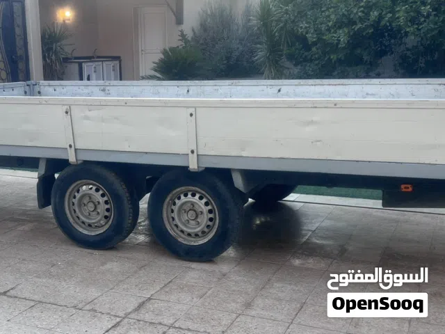 السلام عليكم أنا عارض فقط كارلو سيارات استيراد حديث لأي استف الرجاء